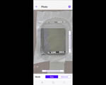 Stroj má rámečky se skenovacími značkami, které při spojení s mobilní aplikací Brother pro chytré telefony My Desing Snap APP umožňuje vyfotit mobilem rámeček i s upnutou látkou.